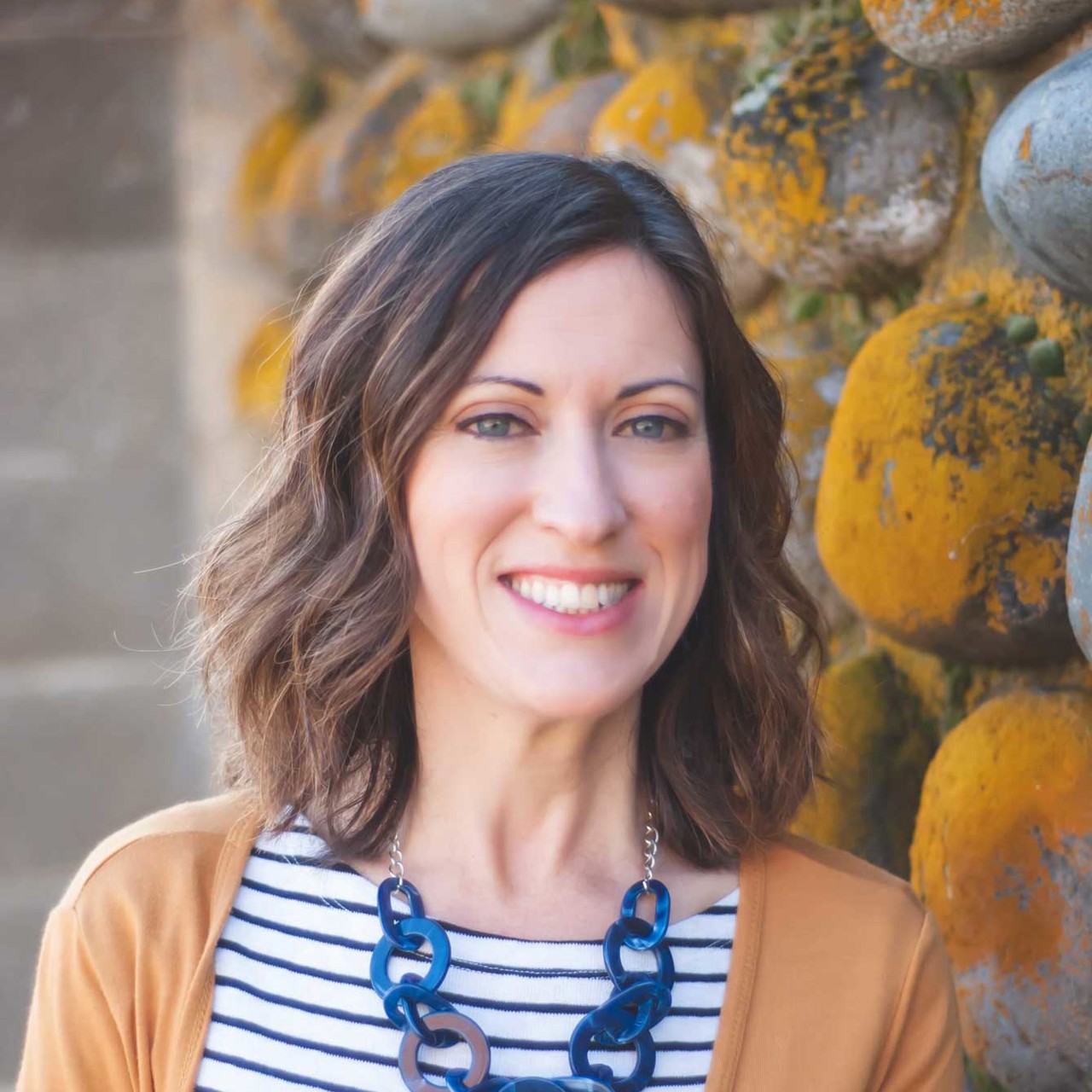 Professional Headshot of Amy Canfield